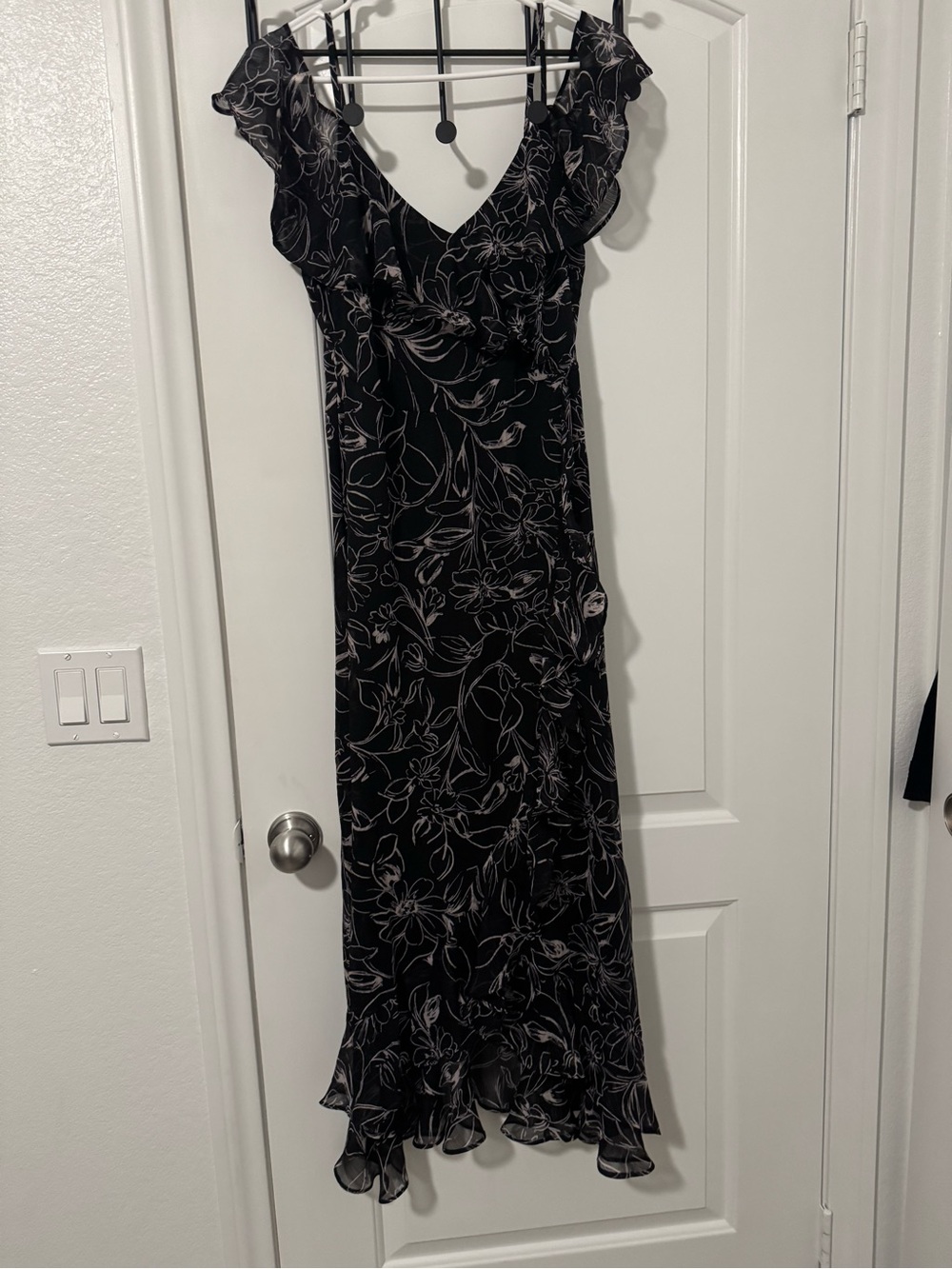 London Times Black Floral Ruffle V-Neck Maxi Dress